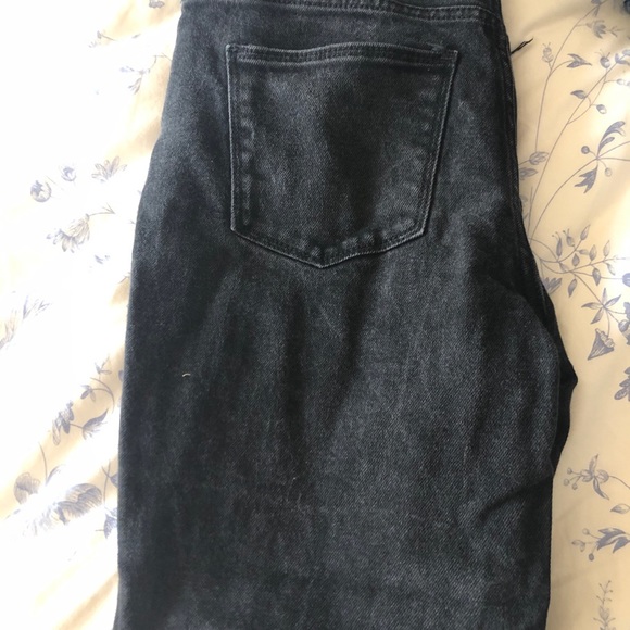 Universal Thread Kick Crop Distressed Black Jeans - Picture 4 of 4